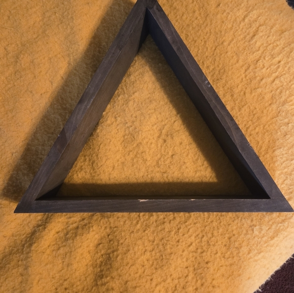 Triangle shelf - Picture 2 of 4